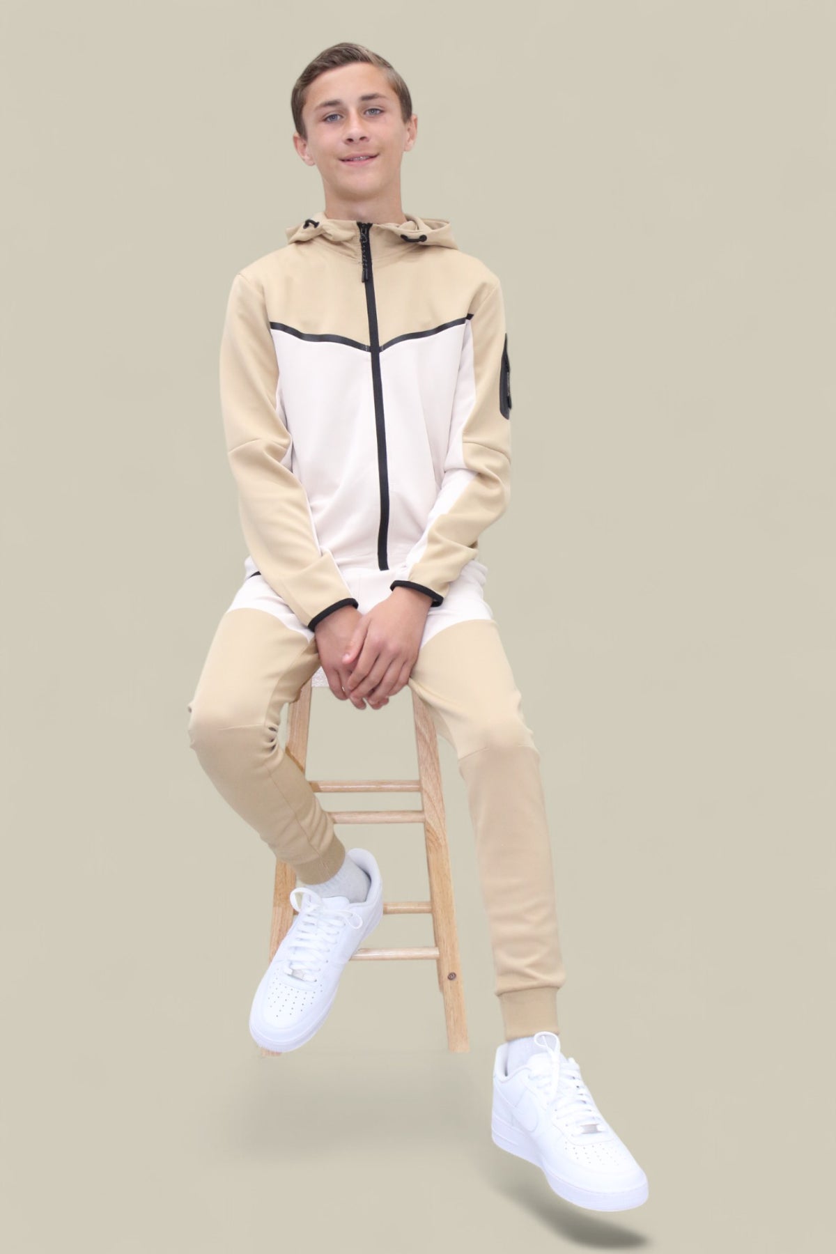 Fred Tracksuit BT007/BT008/BT009  in Beige/white