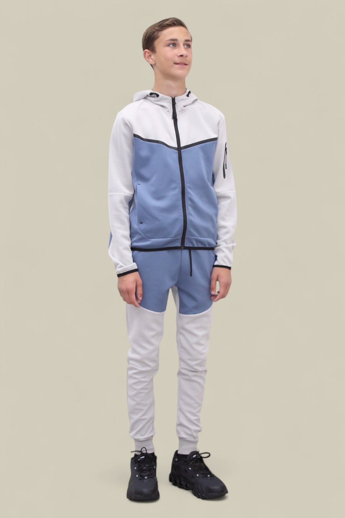 Fred Tracksuit BT007/BT008/BT009 in white/blue