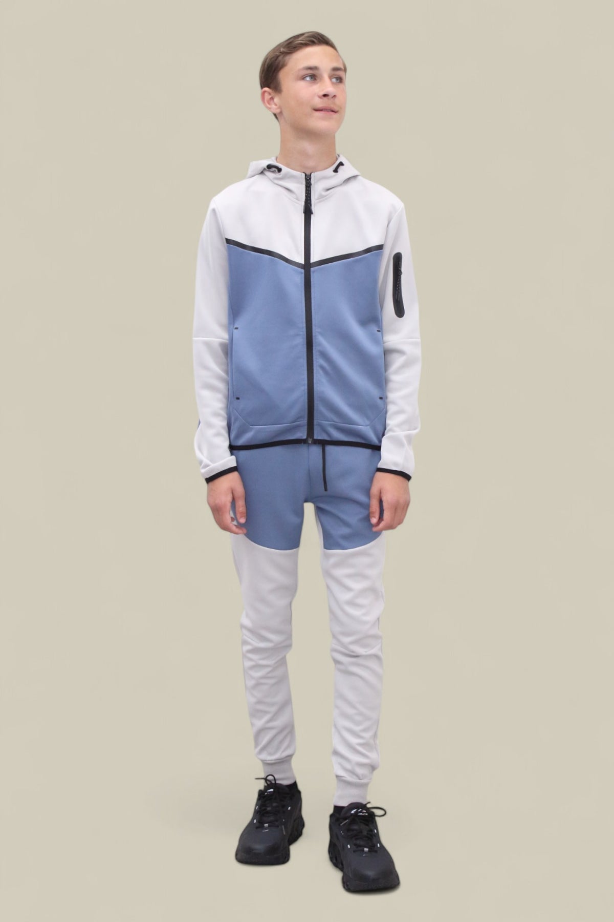 Fred Tracksuit BT007/BT008/BT009 in white/blue