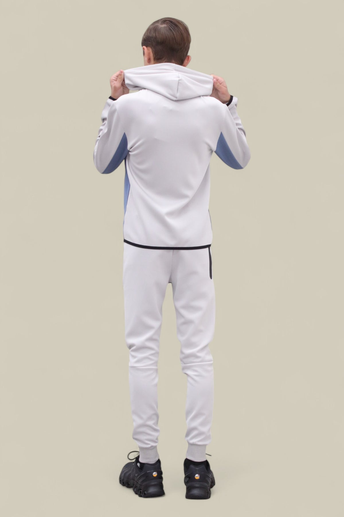 Fred Tracksuit BT007/BT008/BT009 in white/blue