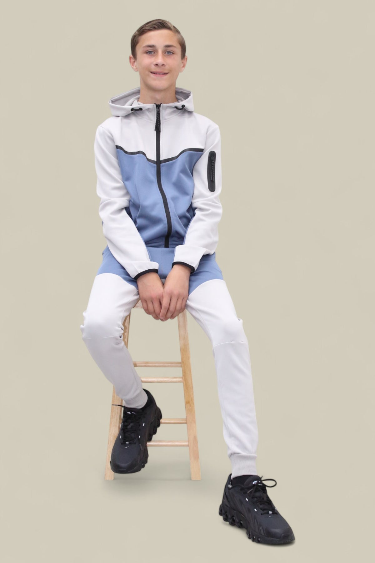 Fred Tracksuit BT007/BT008/BT009 in white/blue